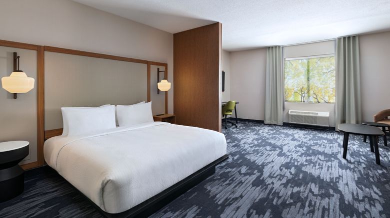 <b>Fairfield Inn & Suites Hillsboro Room</b>. Images powered by <a href="https://www.leonardoworldwide.com/" title="Leonardo Worldwide" target="_blank">Leonardo</a>.