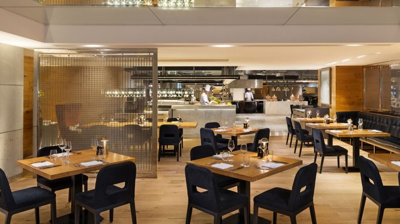 <b>Sheraton Grand Hotel Dubai Restaurant</b>. Images powered by <a href="https://www.leonardoworldwide.com/" title="Leonardo Worldwide" target="_blank">Leonardo</a>.