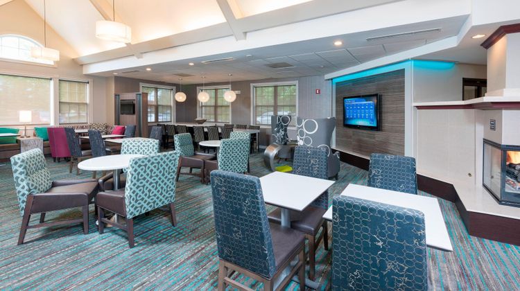 Residence Inn Grand Rapids West Lobby