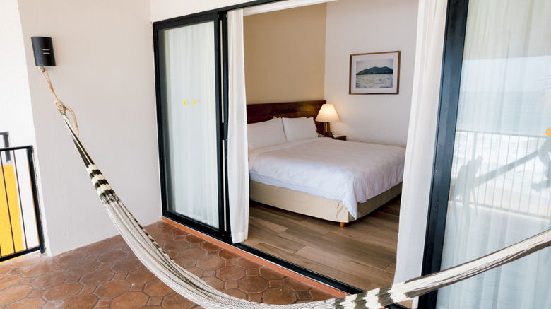 <b>Holiday Inn Resort Ixtapa Room</b>. Images powered by <a href="https://www.leonardoworldwide.com/" title="Leonardo Worldwide" target="_blank">Leonardo</a>.