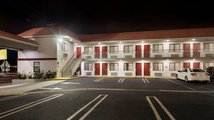 Red Roof Inn Los Angeles-Wilmington, CA Exterior