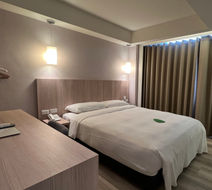 Forward Hotel Taipei Exterior