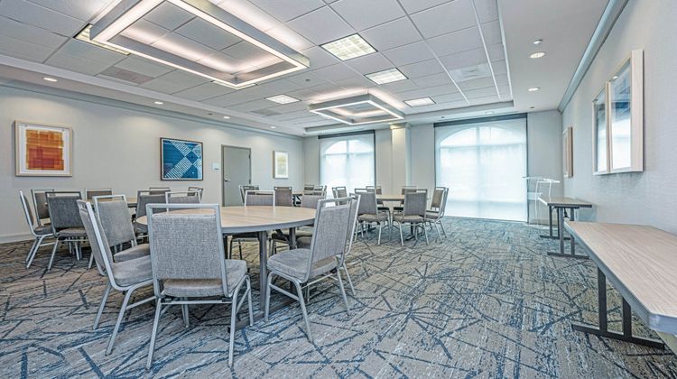 Holiday Inn Express Hotel & Suites Meeting