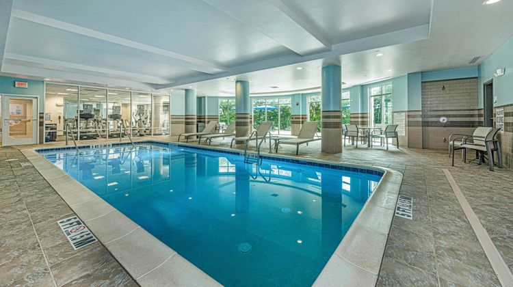 Holiday Inn Express Hotel & Suites Pool