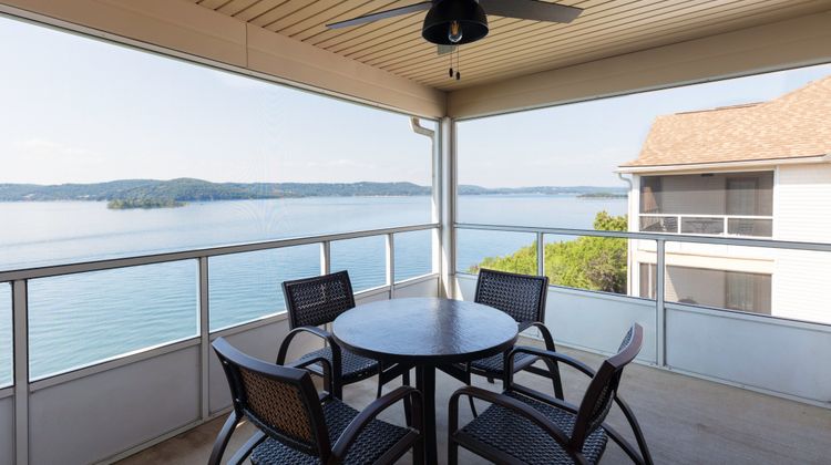 Westgate Branson Lakes at Emerald Pointe Exterior
