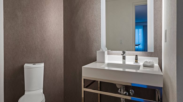 <b>Marriott Orlando Downtown Room</b>. Images powered by <a href="https://www.leonardoworldwide.com/" title="Leonardo Worldwide" target="_blank">Leonardo</a>.