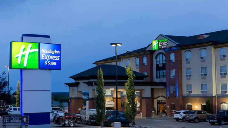 <b>Holiday Inn Express & Suites Drayton Val Exterior</b>. Images powered by <a href="https://www.leonardoworldwide.com/" title="Leonardo Worldwide" target="_blank">Leonardo</a>.