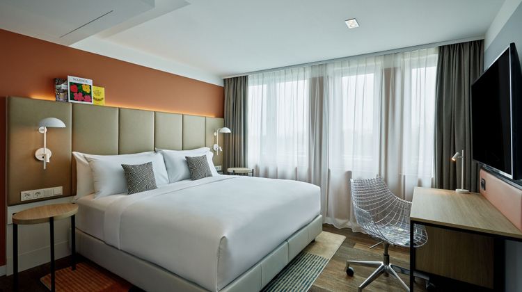 The Deutz, a Tribute Portfolio Hotel Room