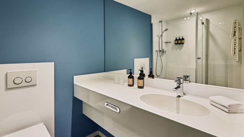 <b>The Deutz, a Tribute Portfolio Hotel Room</b>. Images powered by <a href="https://www.leonardoworldwide.com/" title="Leonardo Worldwide" target="_blank">Leonardo</a>.