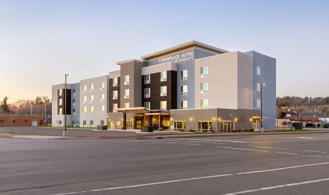 TownePlace Suites Iron Mountain Exterior
