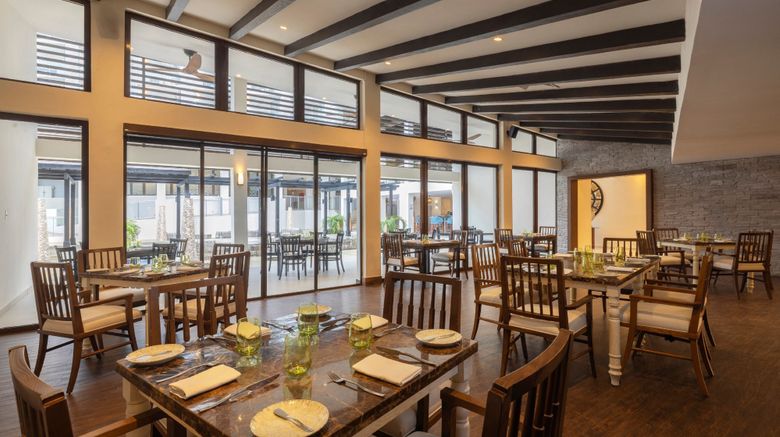 <b>Hideaway at Royalton Blue Waters Restaurant</b>. Images powered by <a href="https://www.leonardoworldwide.com/" title="Leonardo Worldwide" target="_blank">Leonardo</a>.