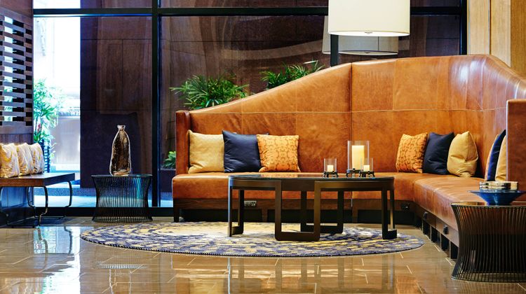JW Marriott New Orleans Lobby