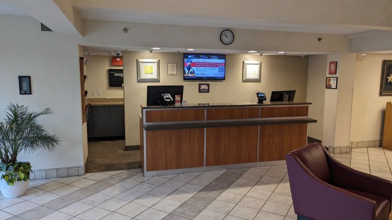 <b>Red Roof Inn San Antonio Airport Lobby</b>. Images powered by <a href="https://www.leonardoworldwide.com/" title="Leonardo Worldwide" target="_blank">Leonardo</a>.