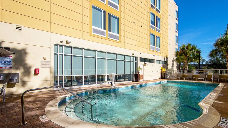 <b>SpringHill Suites Tampa North Pool</b>. Images powered by <a href="https://www.leonardoworldwide.com/" title="Leonardo Worldwide" target="_blank">Leonardo</a>.