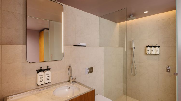 Hotel Indigo Sydney Potts Point Room
