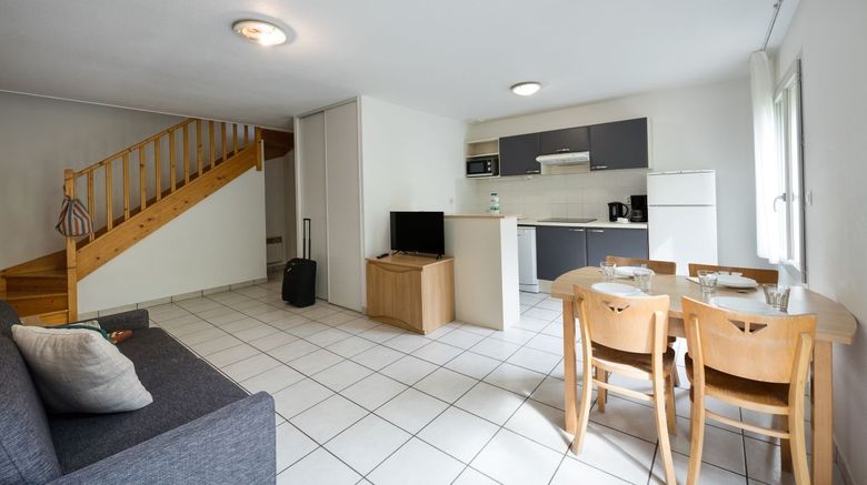<b>Hotel Garden & City Lyon Lissieu Room</b>. Images powered by <a href="https://www.leonardoworldwide.com/" title="Leonardo Worldwide" target="_blank">Leonardo</a>.