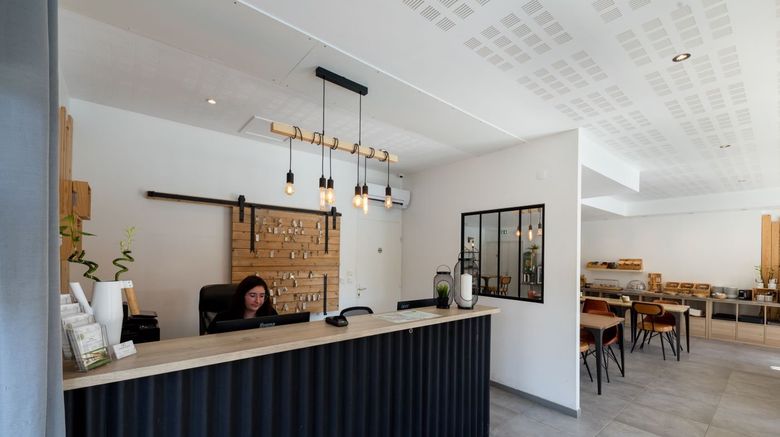<b>Hotel Garden & City Lyon Lissieu Lobby</b>. Images powered by <a href="https://www.leonardoworldwide.com/" title="Leonardo Worldwide" target="_blank">Leonardo</a>.