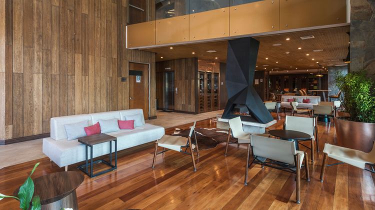 Courtyard Puerto Montt Lobby