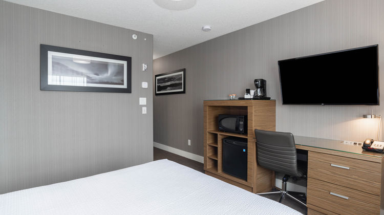 Sandman Hotel Grande Prairie Room