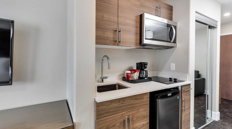Sandman Hotel Grande Prairie Room