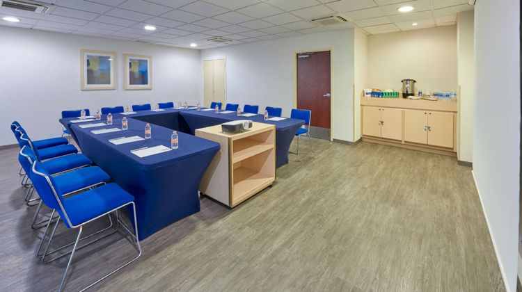 City Express by Marriott Manzanillo Meeting
