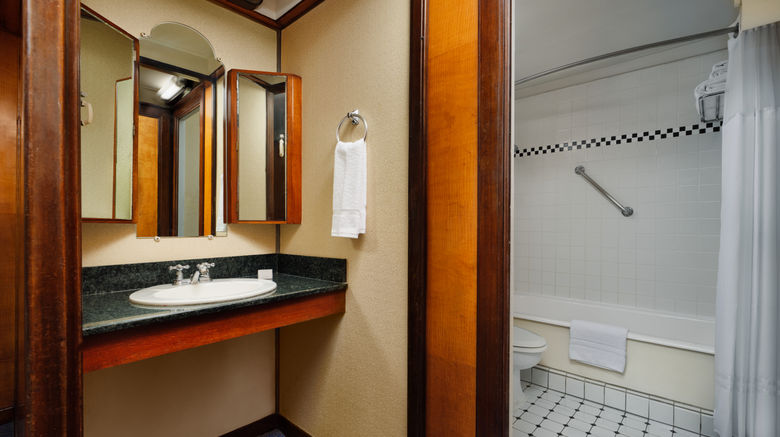 <b>The Queen Mary Room</b>. Images powered by <a href="https://www.leonardoworldwide.com/" title="Leonardo Worldwide" target="_blank">Leonardo</a>.