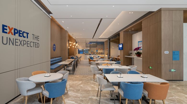 <b>Holiday Inn Express Aerospace Town Restaurant</b>. Images powered by <a href="https://www.leonardoworldwide.com/" title="Leonardo Worldwide" target="_blank">Leonardo</a>.