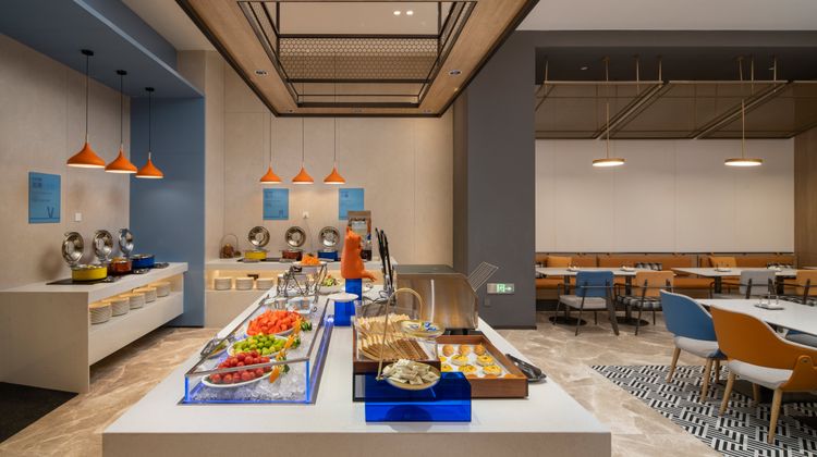 Holiday Inn Express Aerospace Town Restaurant