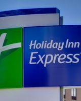 Holiday Inn Express Gateway