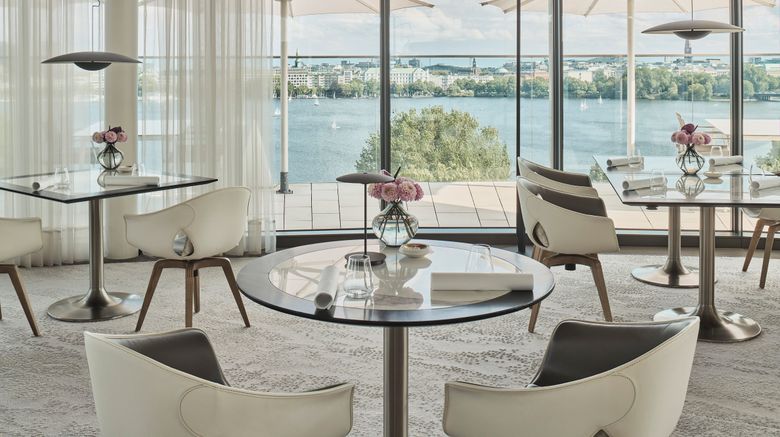 <b>The Fontenay Room</b>. Images powered by <a href="https://www.leonardoworldwide.com/" title="Leonardo Worldwide" target="_blank">Leonardo</a>.