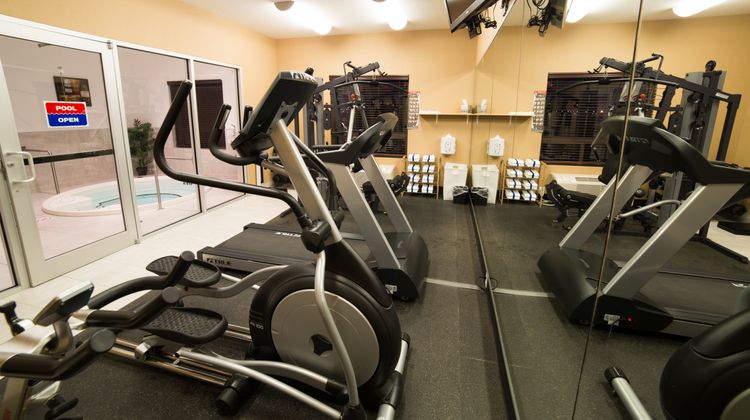 Holiday Inn Express Slave Lake Health Club