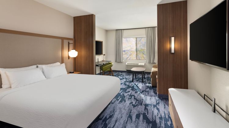 Fairfield Inn & Suites by Marriott Suite