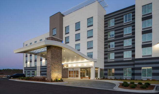 Fairfield Inn & Suites Redstone Gateway Exterior
