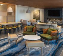 Fairfield Inn & Suites Redstone Gateway Lobby