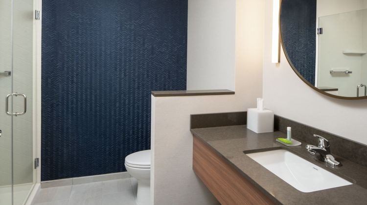 Fairfield Inn & Suites Redstone Gateway Room