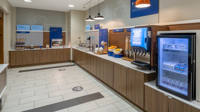 <b>Holiday Inn Express & Suites Dallas East Restaurant</b>. Images powered by <a href="https://www.leonardoworldwide.com/" title="Leonardo Worldwide" target="_blank">Leonardo</a>.