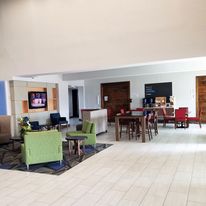 Holiday Inn Express & Suites Dallas East