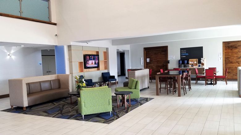 <b>Holiday Inn Express & Suites Dallas East Exterior</b>. Images powered by <a href="https://www.leonardoworldwide.com/" title="Leonardo Worldwide" target="_blank">Leonardo</a>.