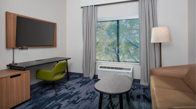 Fairfield Inn And Suites Plainfield Suite