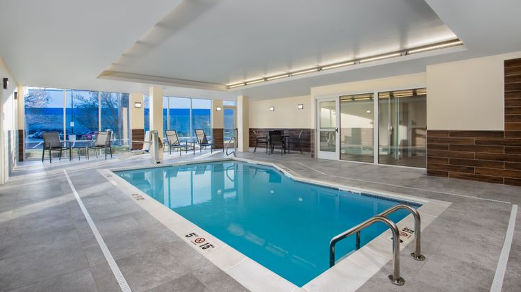 Fairfield Inn And Suites Plainfield Pool