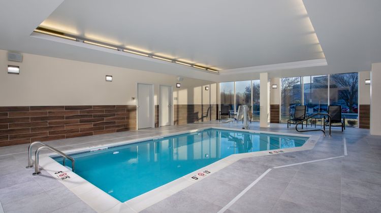 Fairfield Inn And Suites Plainfield Pool