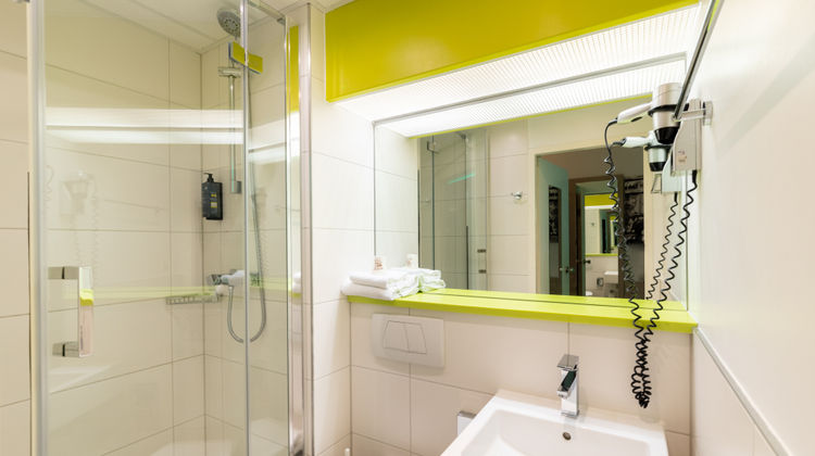 B&B Hotel Bochum-Hbf Room