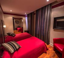 Hotel Jeanne d'Arc Room