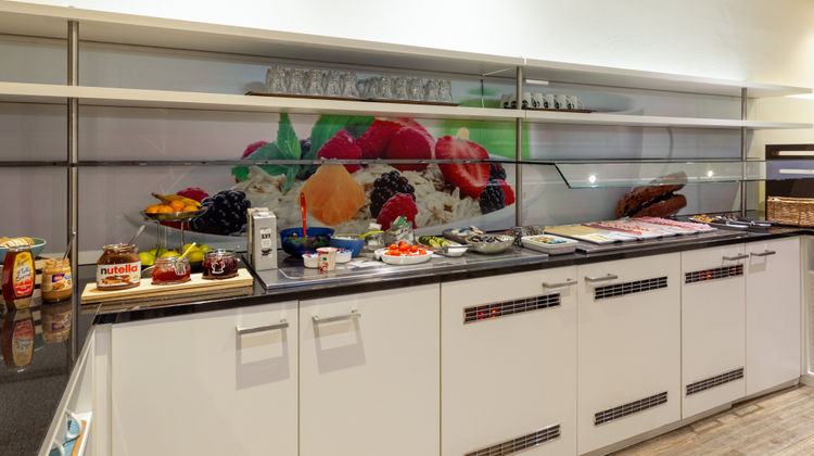 B&B Hotel Bochum-Hbf Restaurant