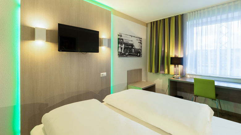 <b>B&B Hotel Bochum-Hbf Room</b>. Images powered by <a href="https://www.leonardoworldwide.com/" title="Leonardo Worldwide" target="_blank">Leonardo</a>.