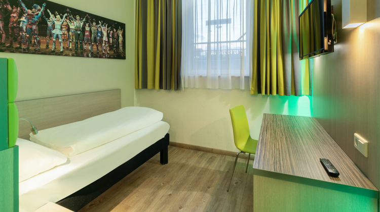 B&B Hotel Bochum-Hbf Room