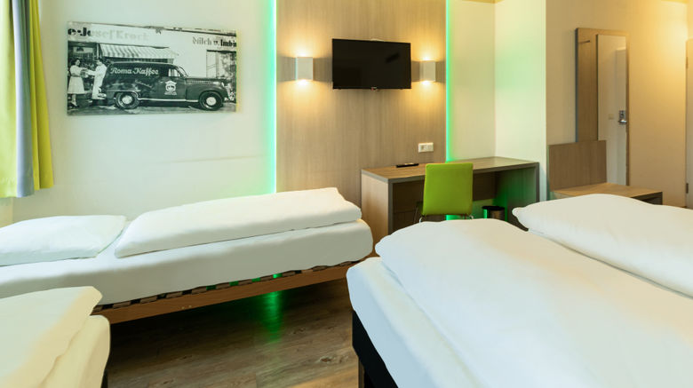 <b>B&B Hotel Bochum-Hbf Room</b>. Images powered by <a href="https://www.leonardoworldwide.com/" title="Leonardo Worldwide" target="_blank">Leonardo</a>.