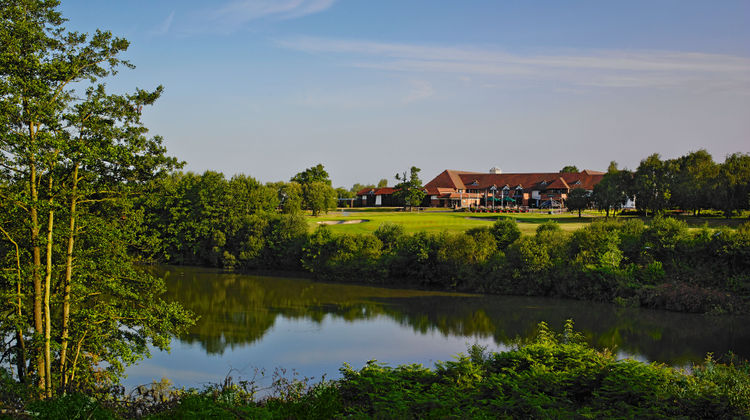 Forest of Arden Hotel & Country Club Exterior