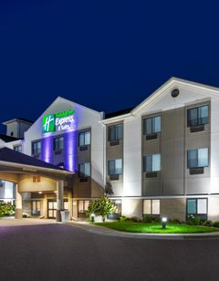Holiday Inn Express Hotel & Suites