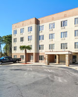 Red Roof Suites Fayetteville-Fort Bragg